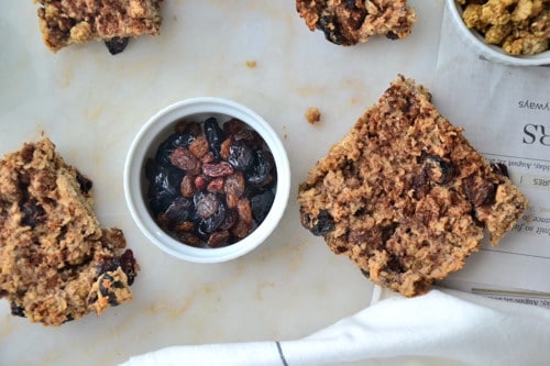Clean-Eating-Autumn Baked Oatmeal Squares with Mulberries